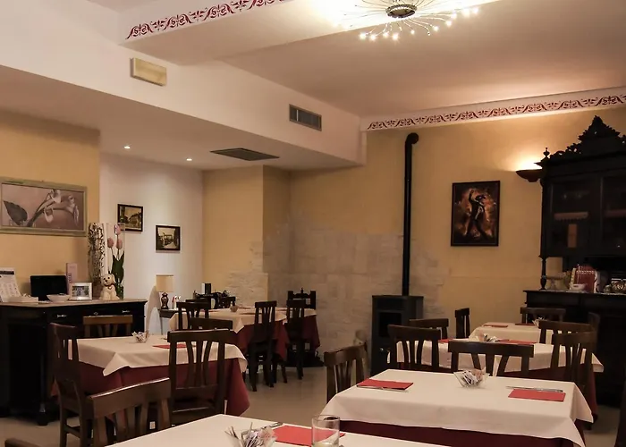 Munsci' Hotel Rovello Porro